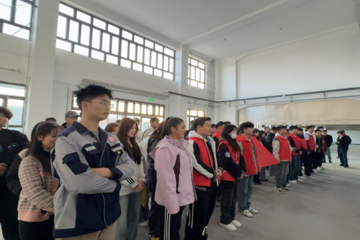 弘扬雷锋精神，共建美好校园  机电与能源学院团总支学雷锋日活动