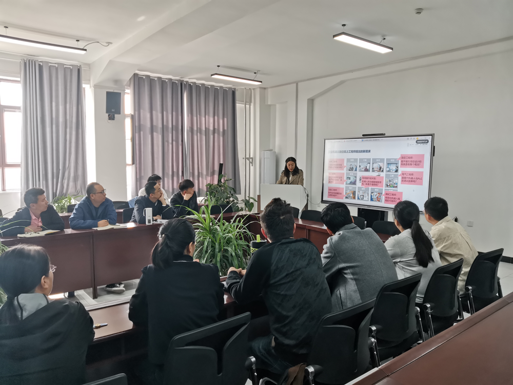 虚实融合，赋能智造--机器人技术前沿应用讲座走进机电与能源学院！