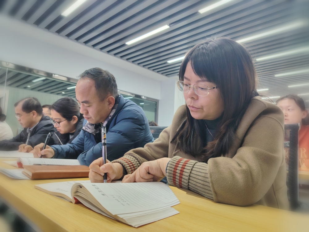 lQDPM4olbuZ4tu_NC7jND5-wujLNOh_ku_cI-r30U3LaAA_3999_3000