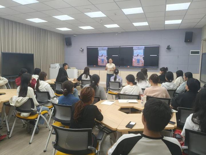 1758884687541 1758884687541