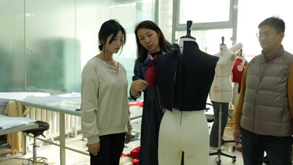 e93a9fd3ac1056bd7ceb90f471459c2f