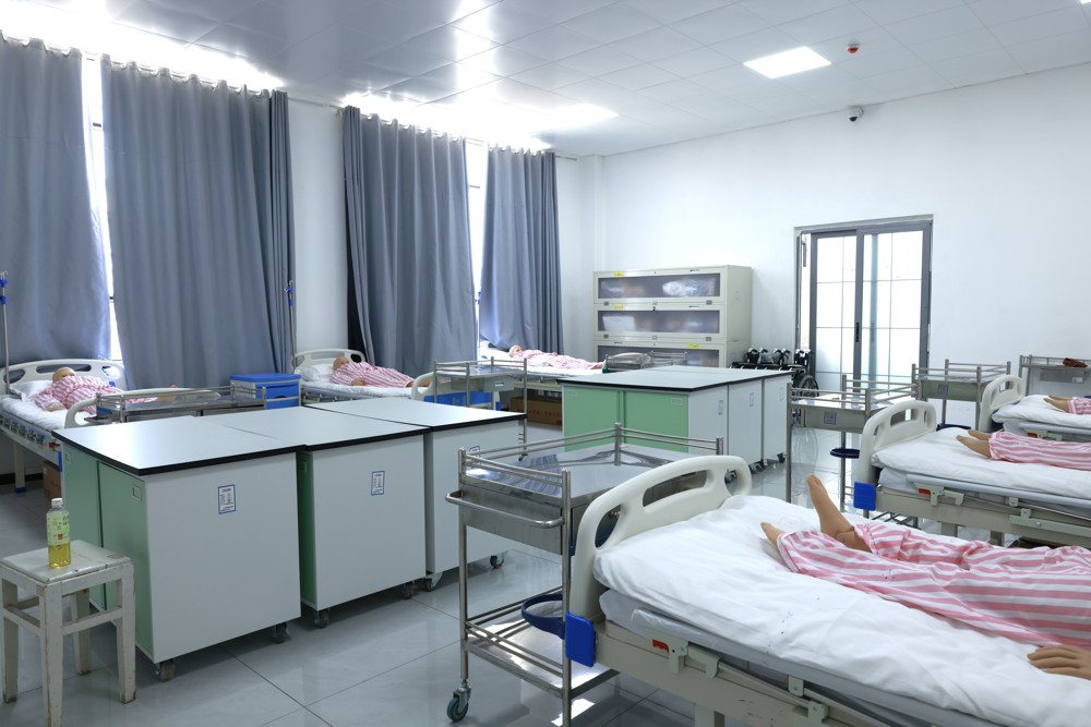 医学院基础护理实训室1