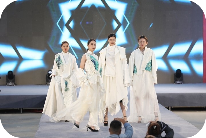 2022届服装设计与工艺专业毕业作品展演