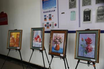 油彩燃国梦，山河焕新颜——  中职部油画展成功举办